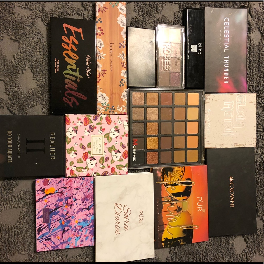 Lot of 14 eyeshadow palettes